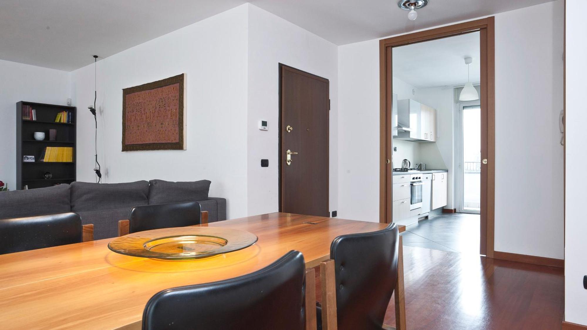 Italianway-Zanella Apartment Milan Bagian luar foto