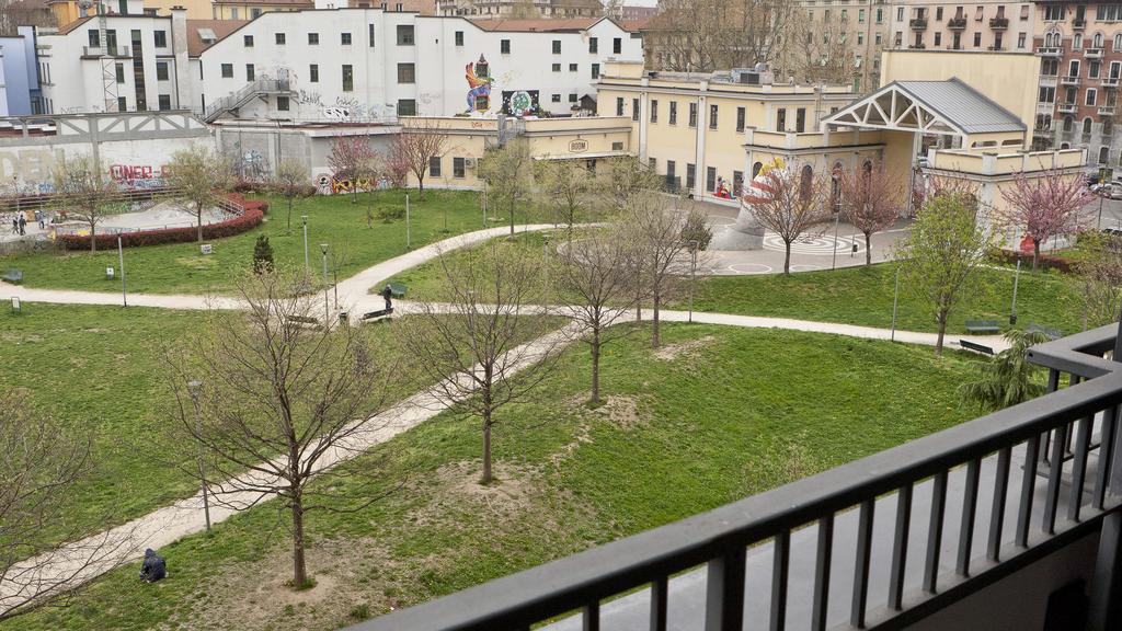 Italianway-Zanella Apartment Milan Bagian luar foto