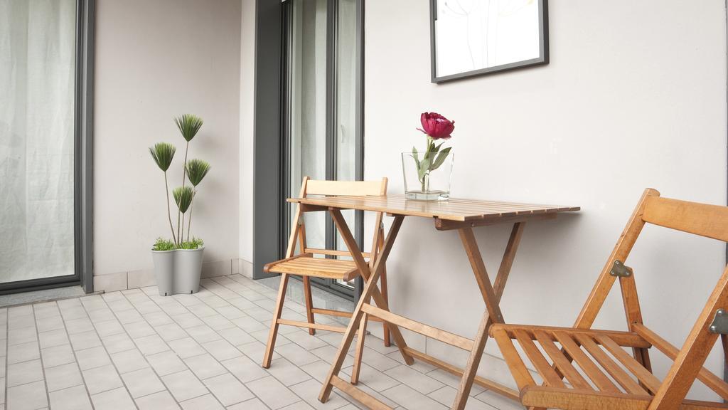 Italianway-Zanella Apartment Milan Bagian luar foto